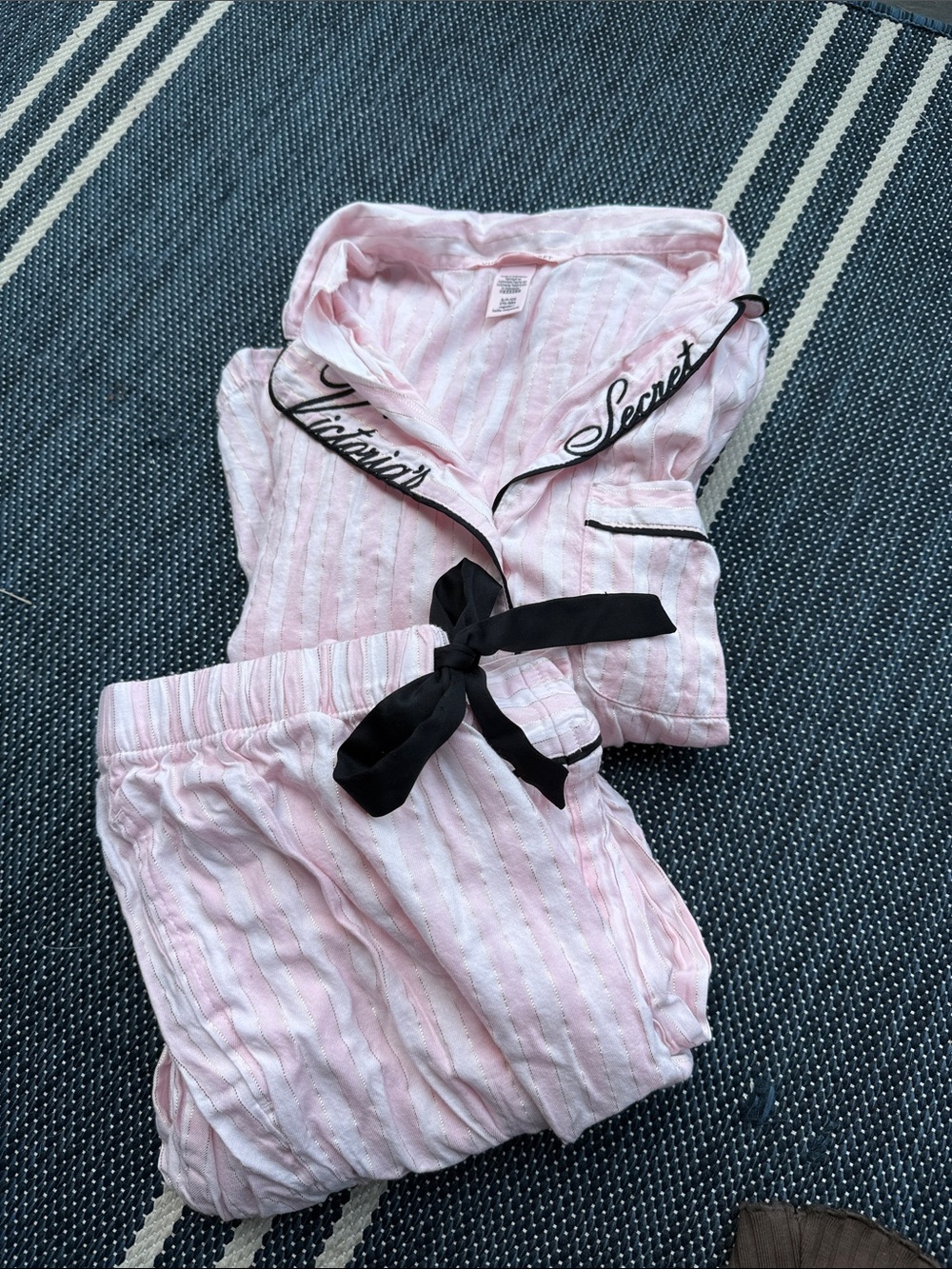 Victoria's Secret Iconic Striped Pink and Black Trim Striped Pajama set S